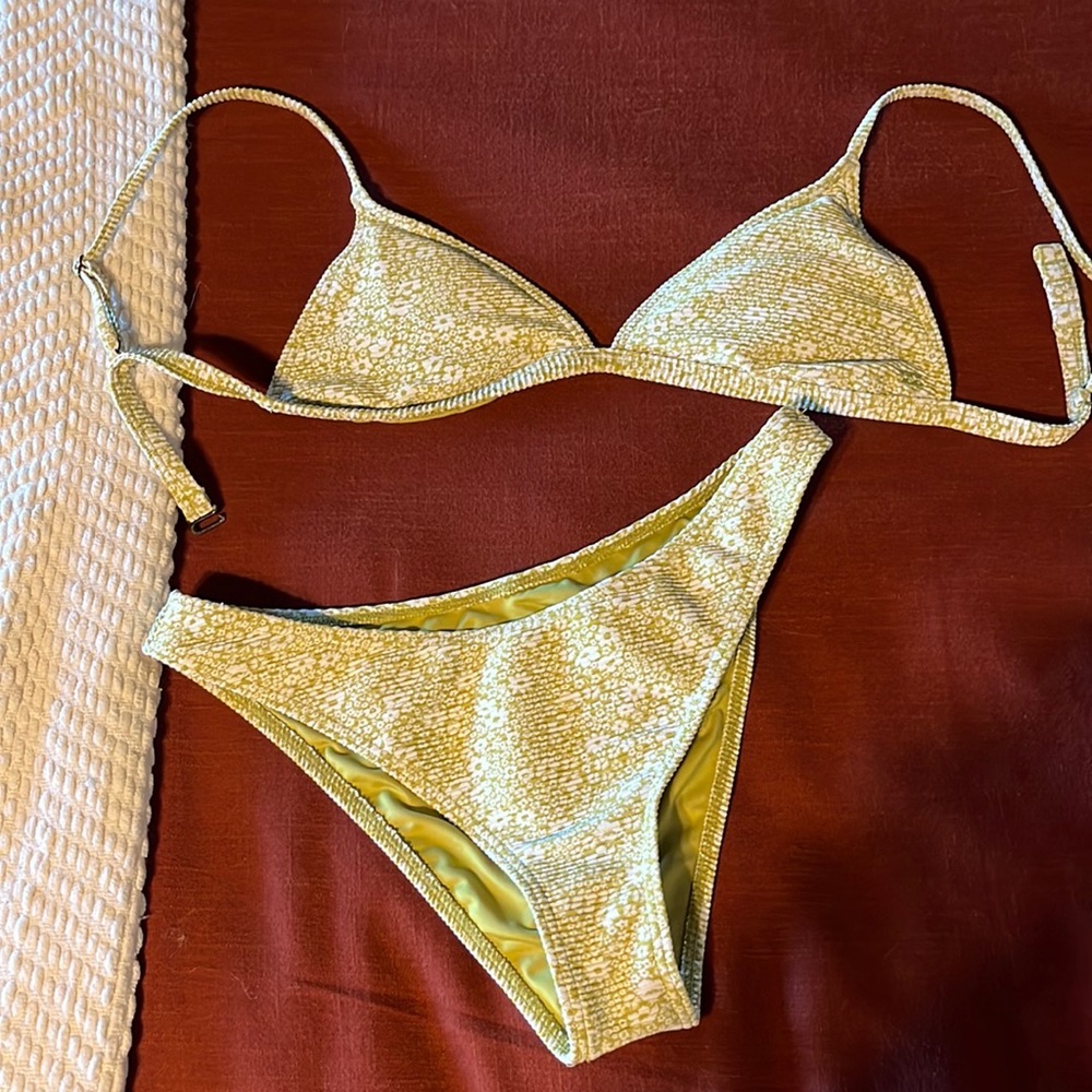 Bathing suit